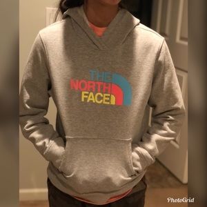 North Face Hoodie. Like new. Only worn 1-2 times.
